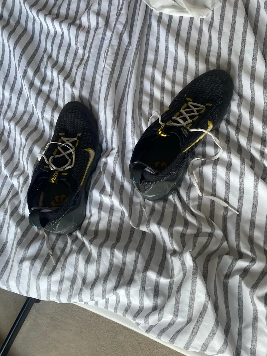 Nike black vapourmaxes CASH ONLY - Image 2