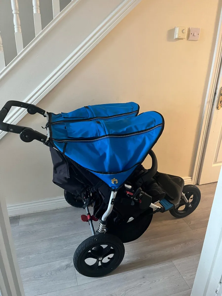 Out n About buggy - Image 1