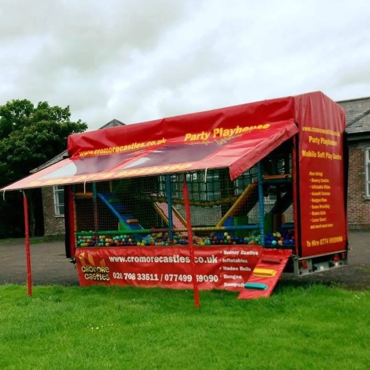 Play trailer - Bouncy Castle - Image 1