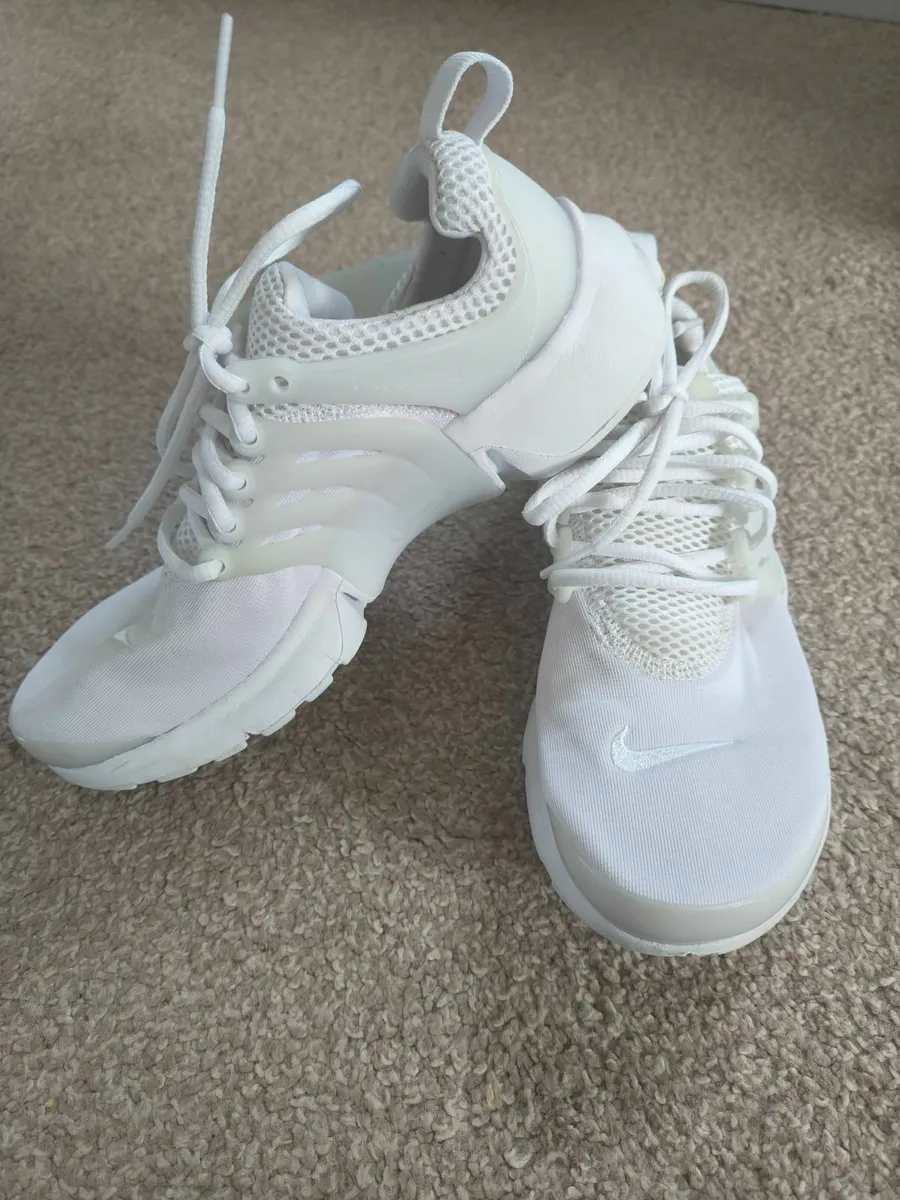 Nike trainers size 38.5 - Image 2