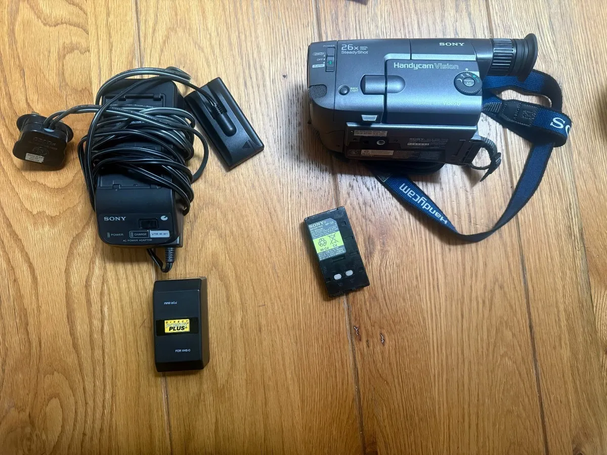 Sony Handycam ccd-trv22