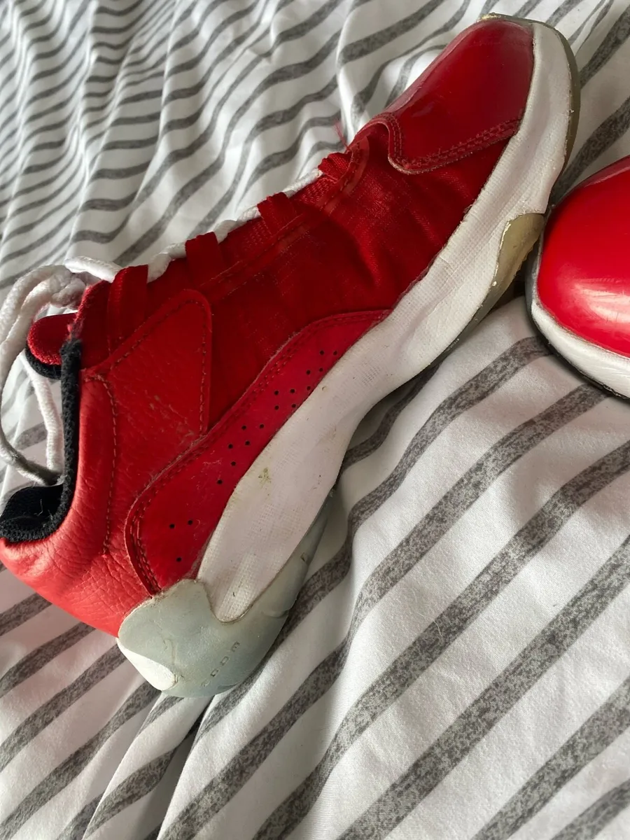 Red Jordan basketball shoes CASH ONLY - Image 4