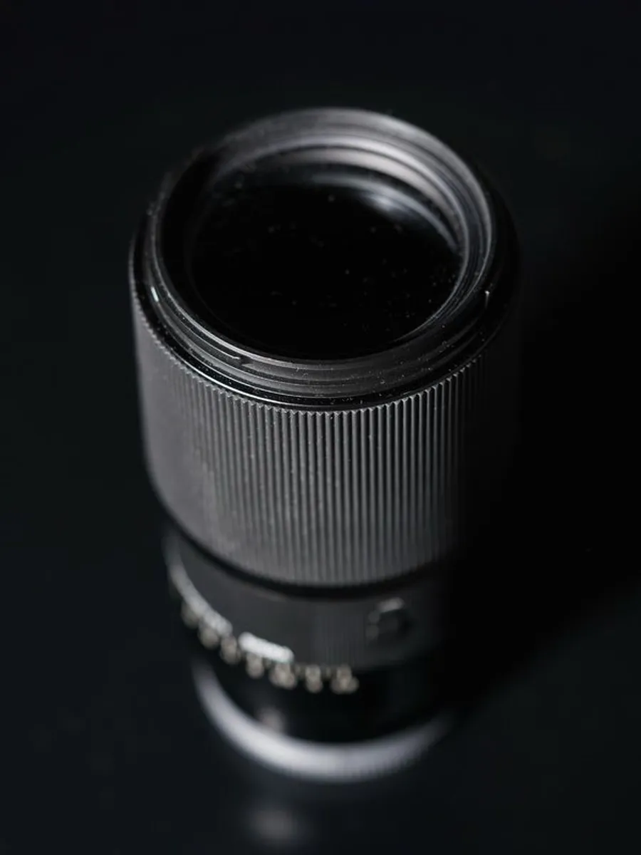Sigma 105mm F2.8 DG DN Macro ART Lens for Sony E-Mount - Image 4