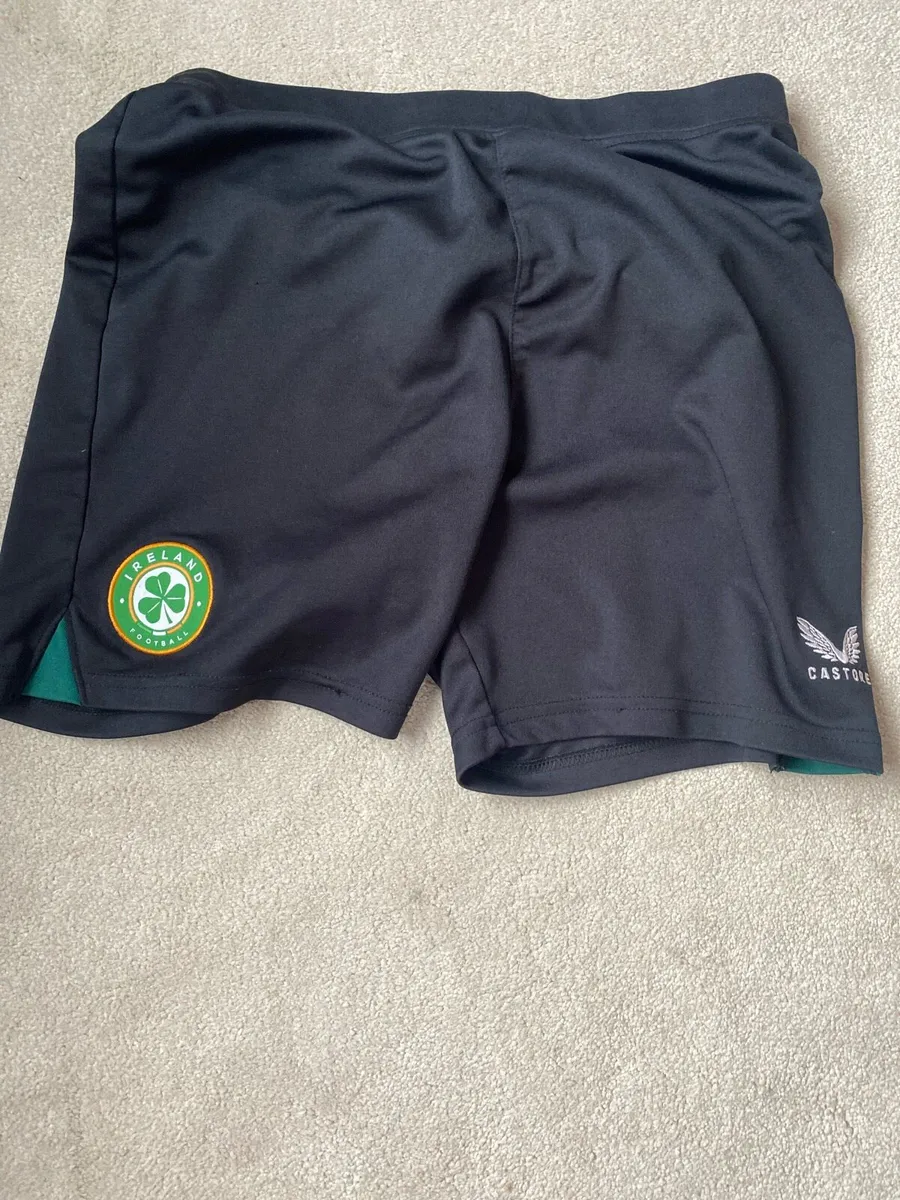 Black Ireland soccer shorts Size JXL - Image 1