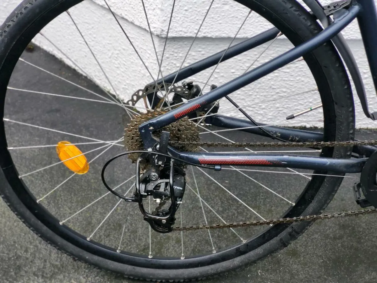 RIVERSIDE HYBRID DISC BRAKE BIKE 1 YEAR OLD - Image 4