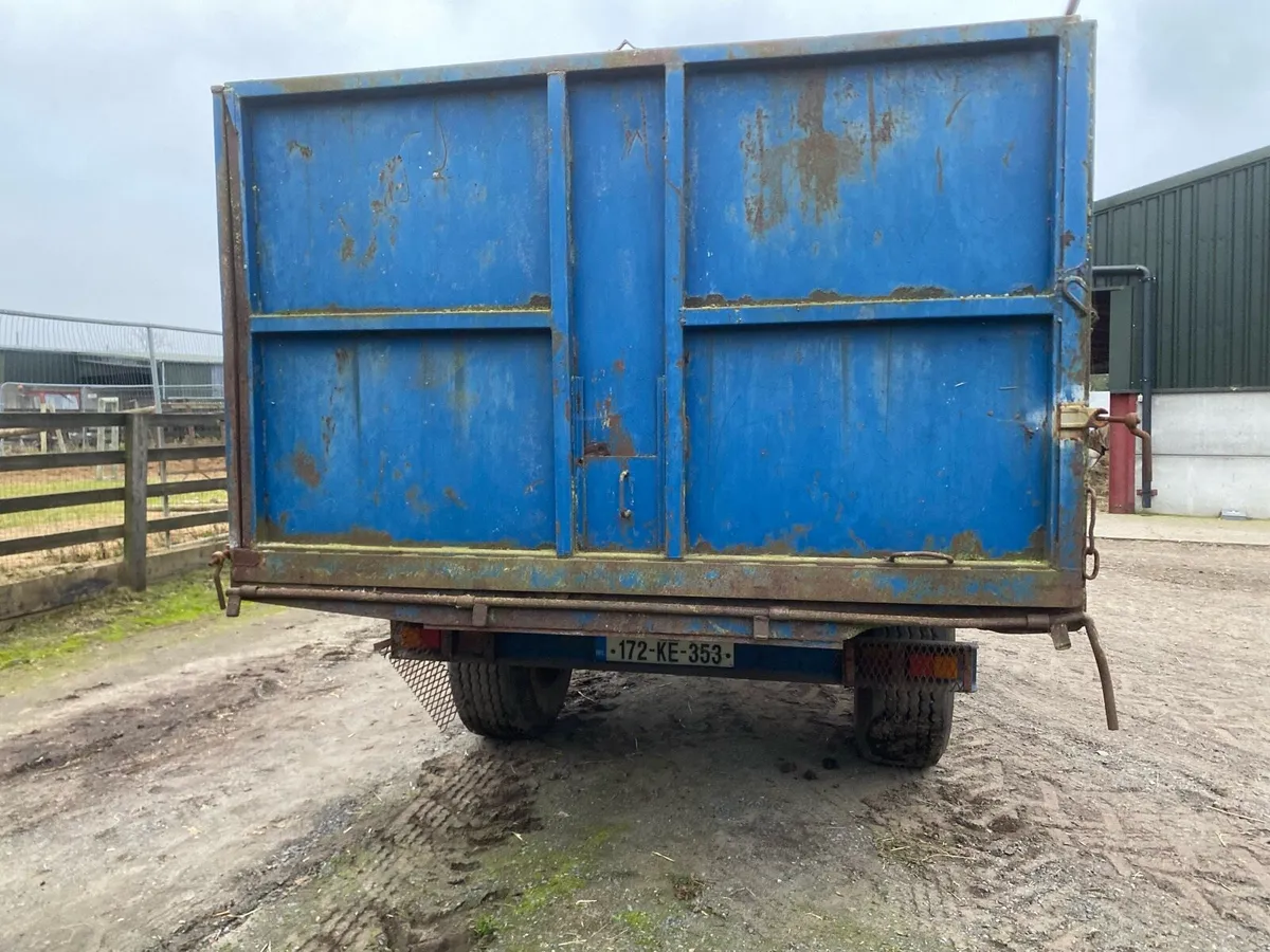 Tipping trailer - Image 2