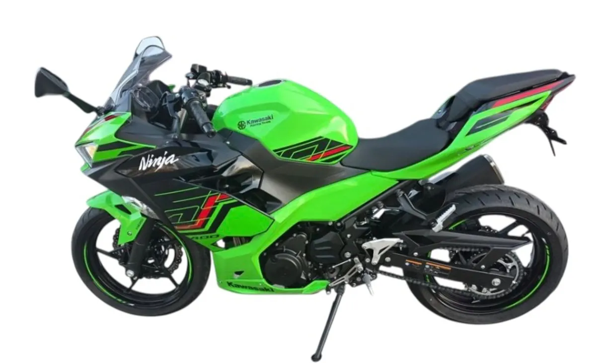Kawasaki Ninja 400 A2 35KW - Image 4