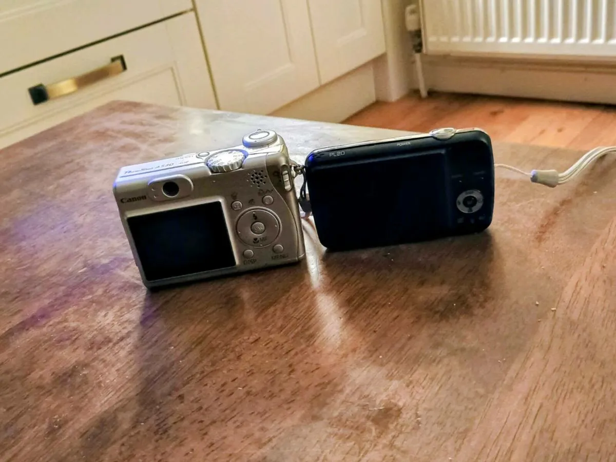 Cameras 📸📸 - Image 3