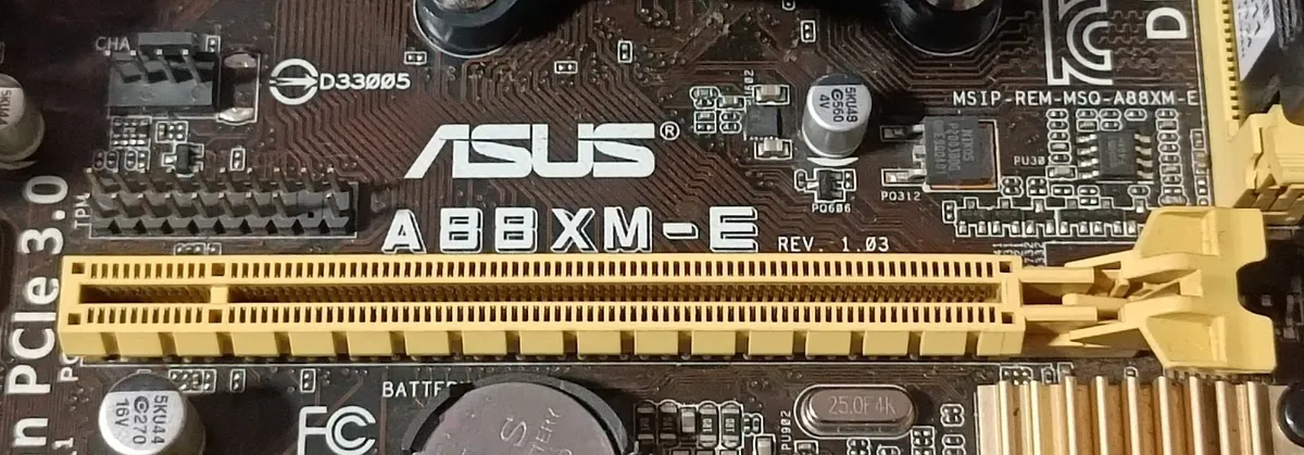 Asus Motherboard + Amd Cpu + Ram - Image 3
