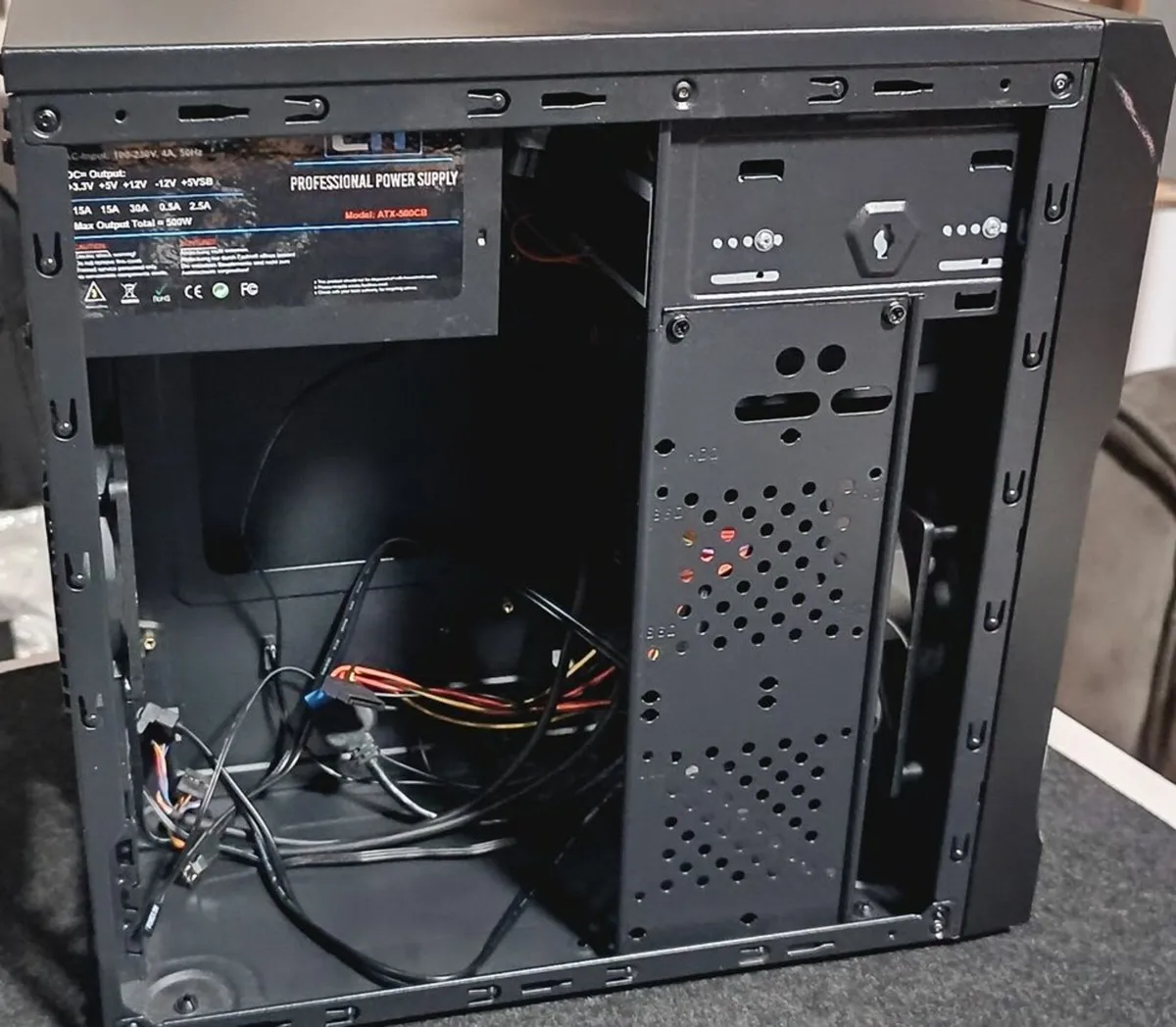 PC Case with 500W PSU - Image 2