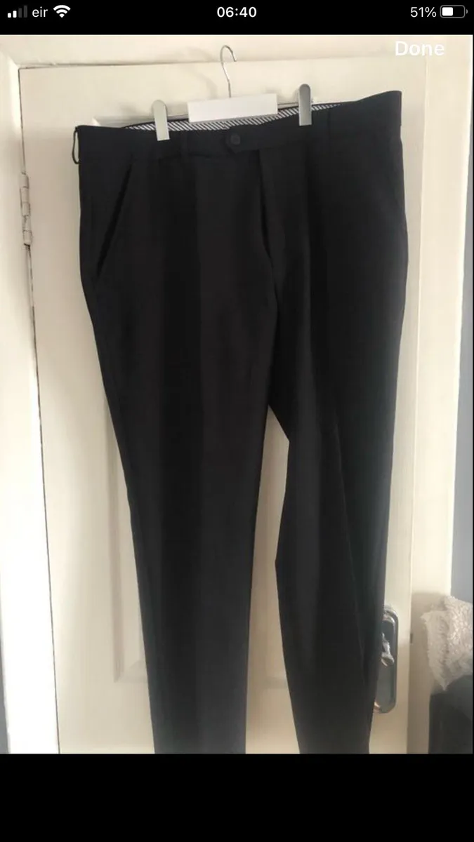 Mens black trousers W38” x L29” €10 - Image 1