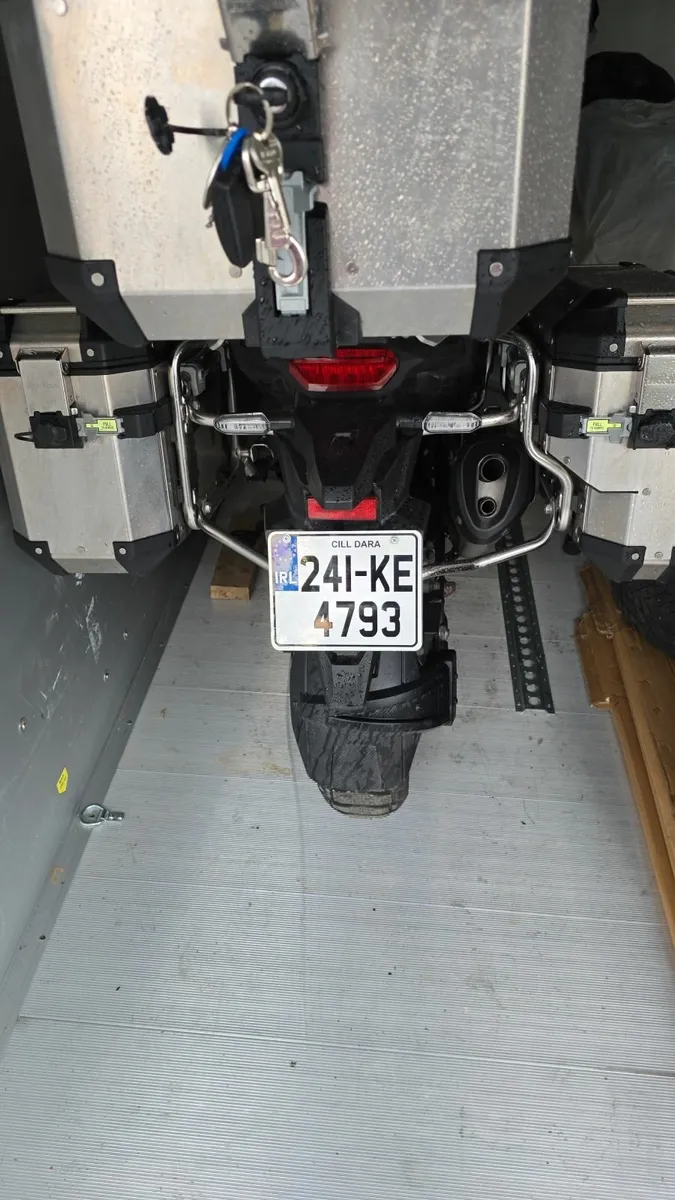 Honda Africa Twin Adventure DCT ES YM2022 - Image 1