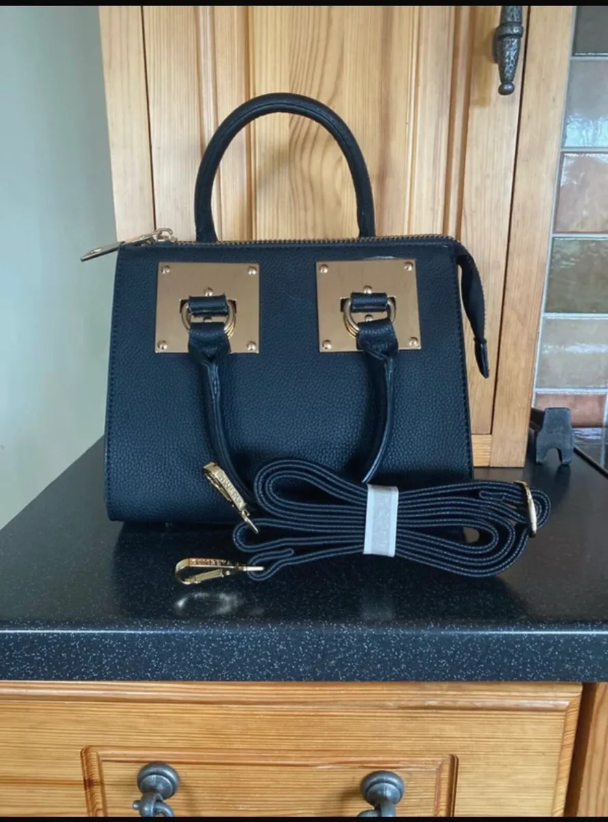 Tom & Eva Handbag - Image 1