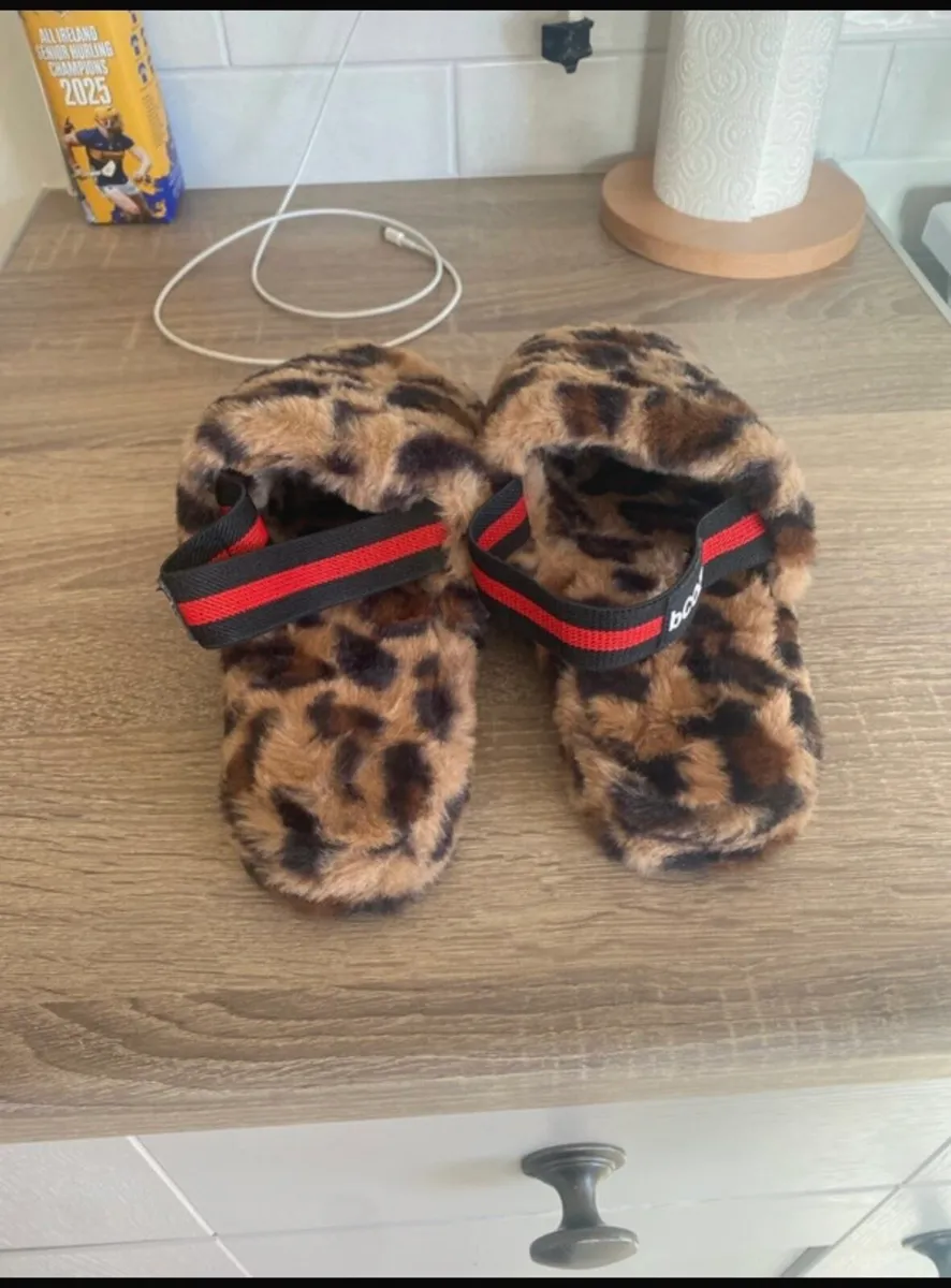 B-Cozy Slippers - Image 3