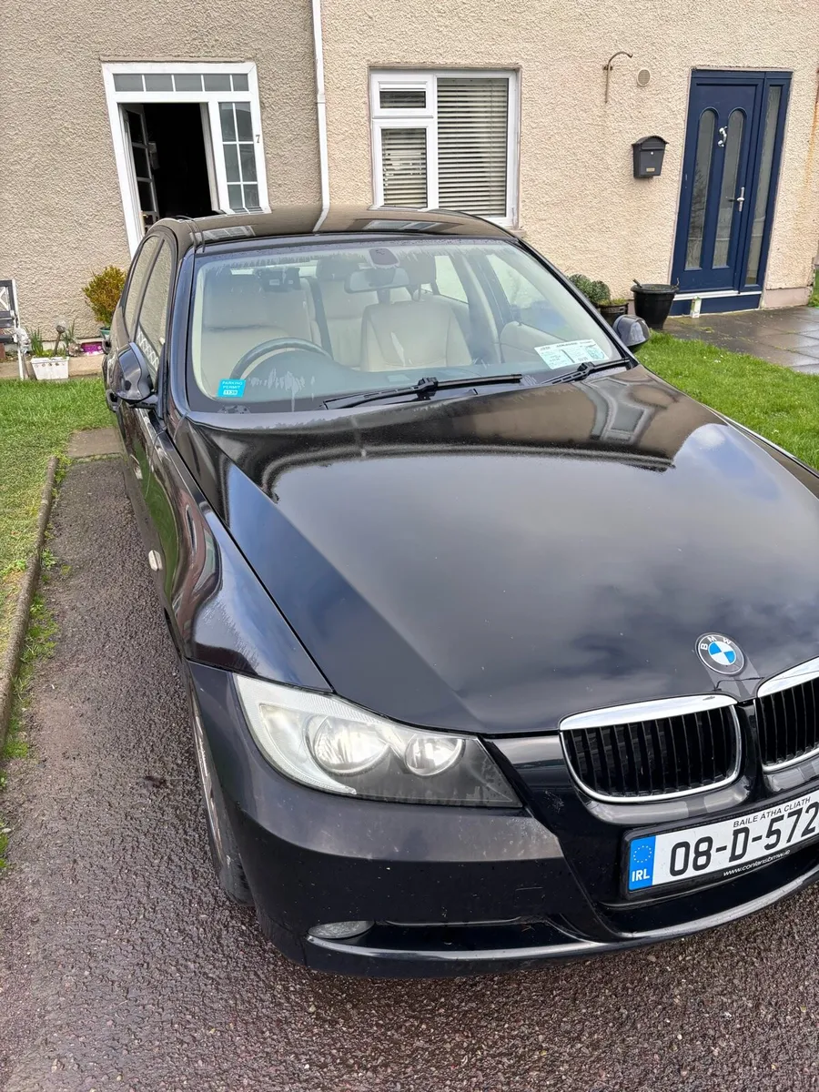 BMW 318 for breaking/scrapping - Image 2