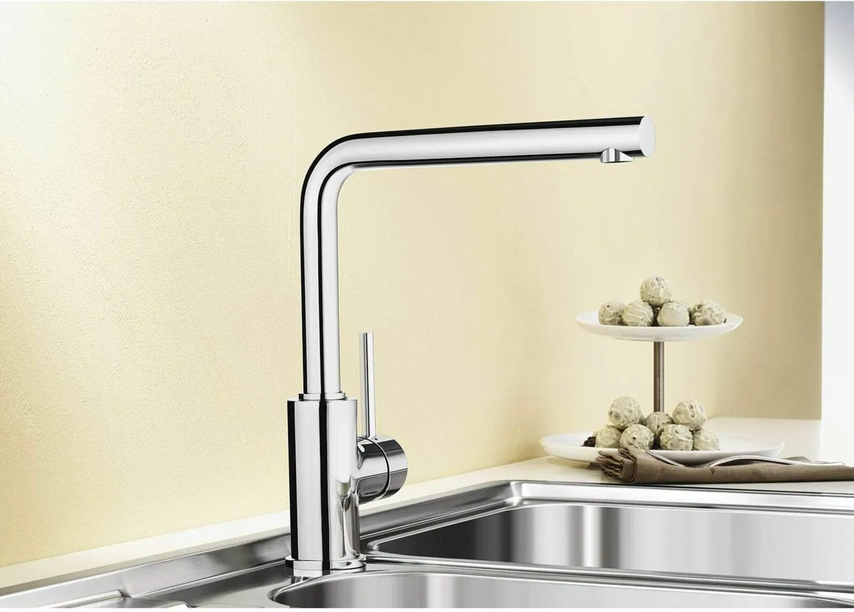 519414 Mila High-Pressure Kitchen Mixer Tap - Image 2