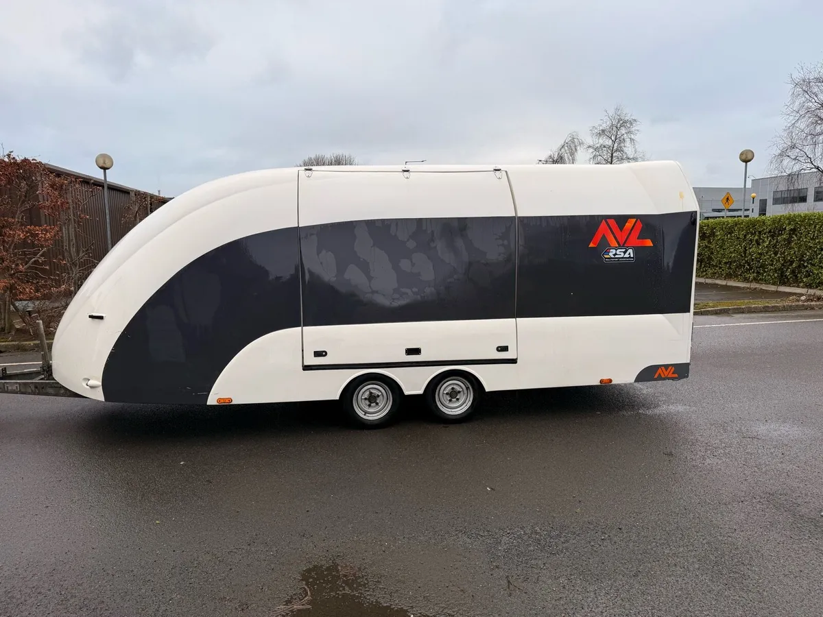 Race Shuttle For Sale - Image 4