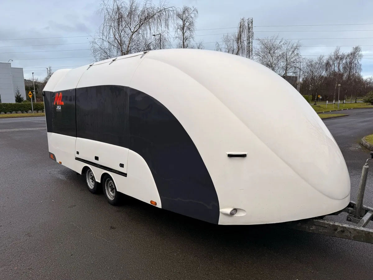 Race Shuttle For Sale - Image 1