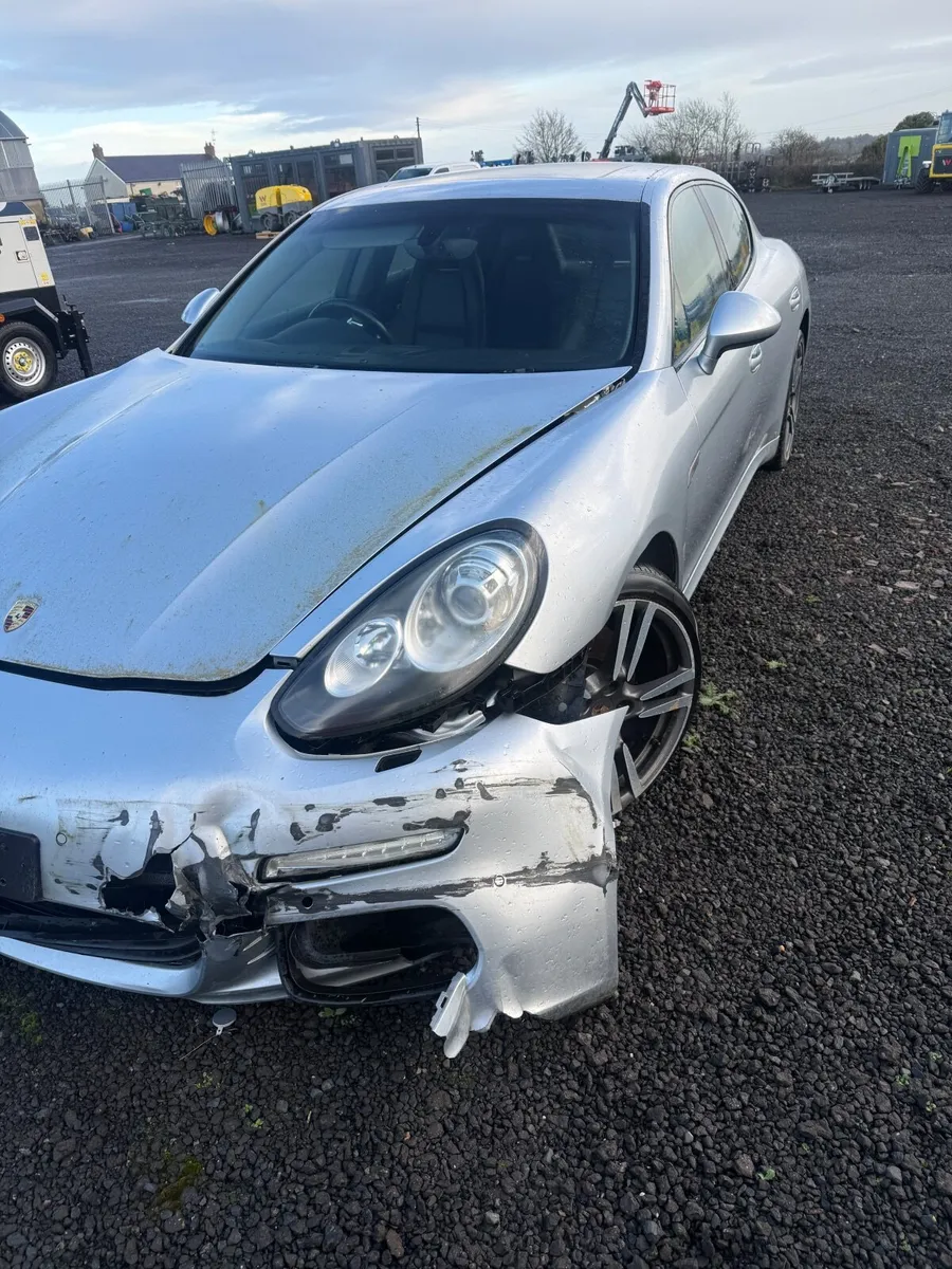 Porsche Panamera 3.0 diesel - Image 3