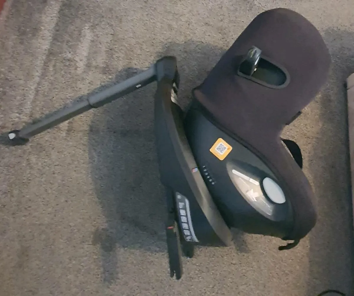 Jolie I spin 360 car seat - Image 3