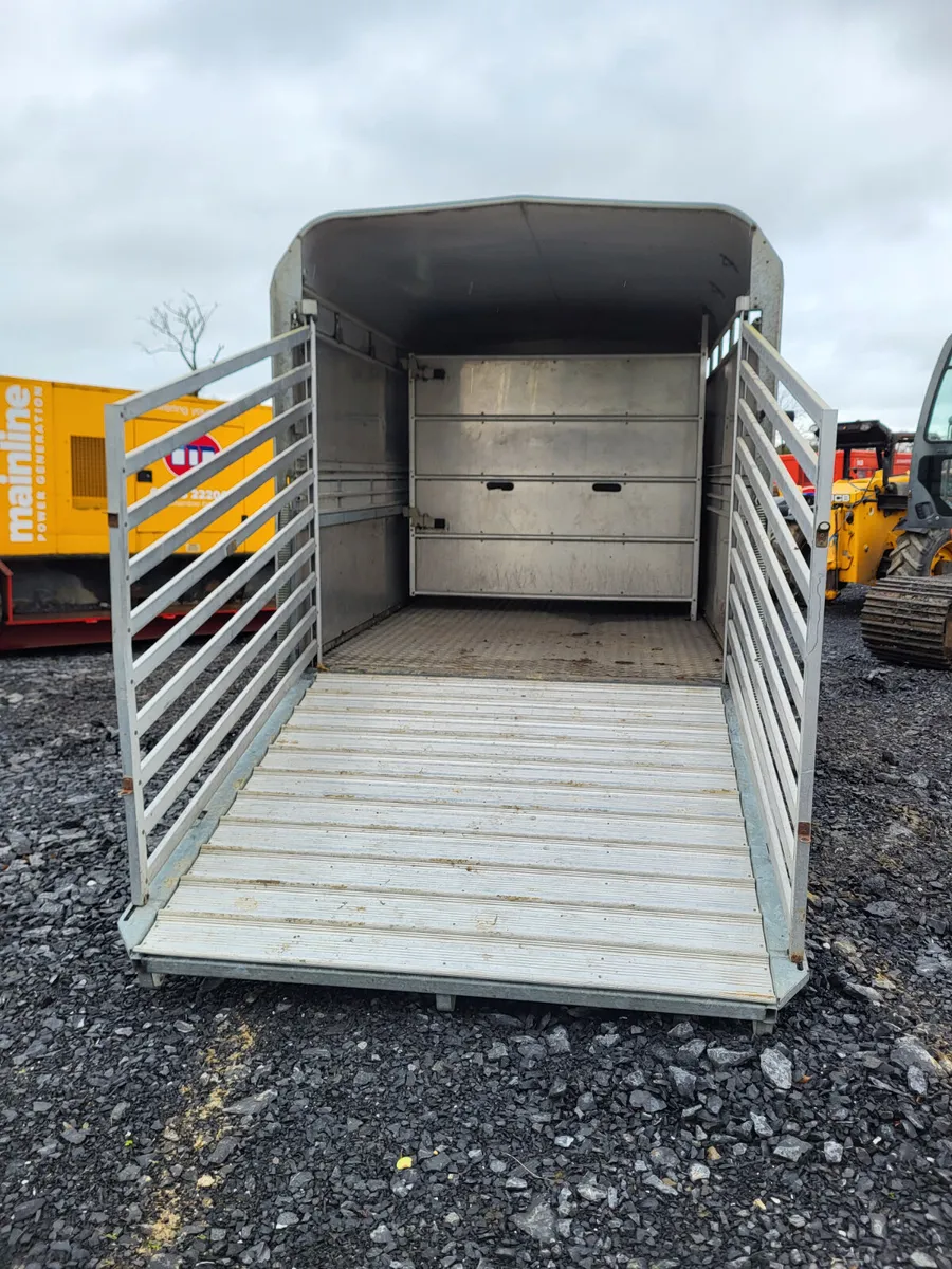 12ft Ifor Williams cattle trailer - Image 1