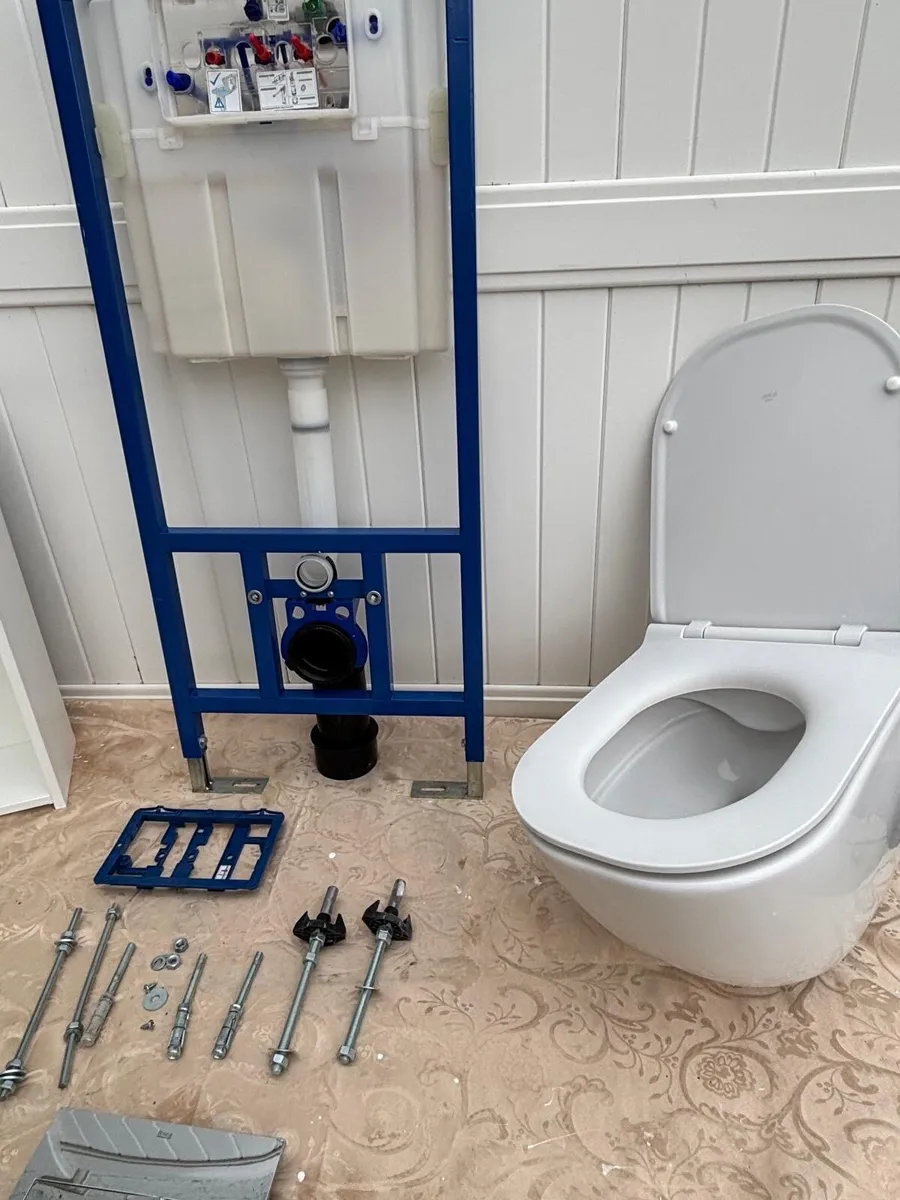 Concealed cistern, in-wall toilet and press - Image 3