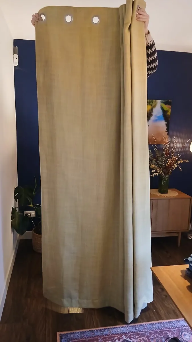 Curtains - Image 3