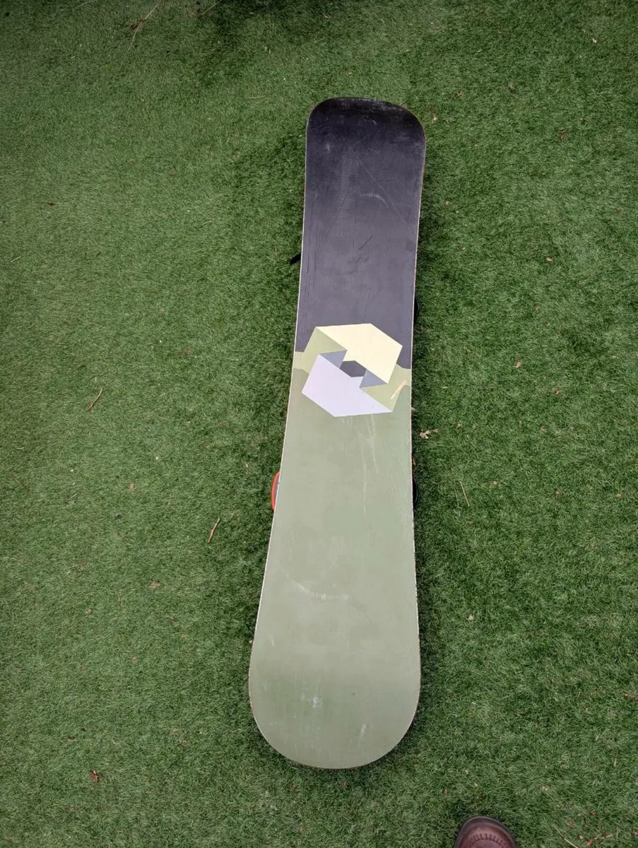 Snowboard - Image 3