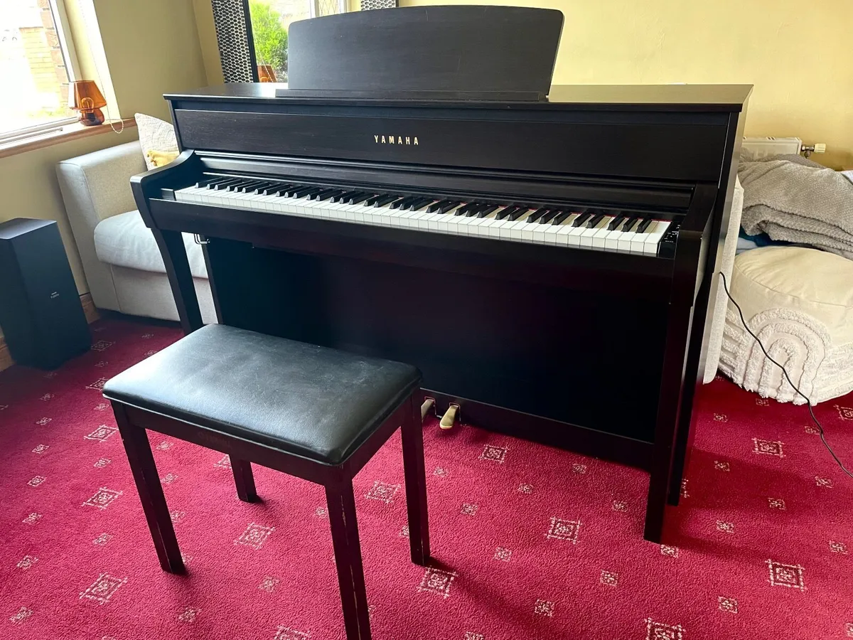 Yamaha Clavinova CLP-775 digital piano in Rosewood - Image 1