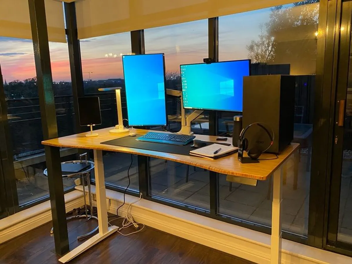 High-End Desktop PC + 2 - 27 inch 4K Dell Monitors - Image 1