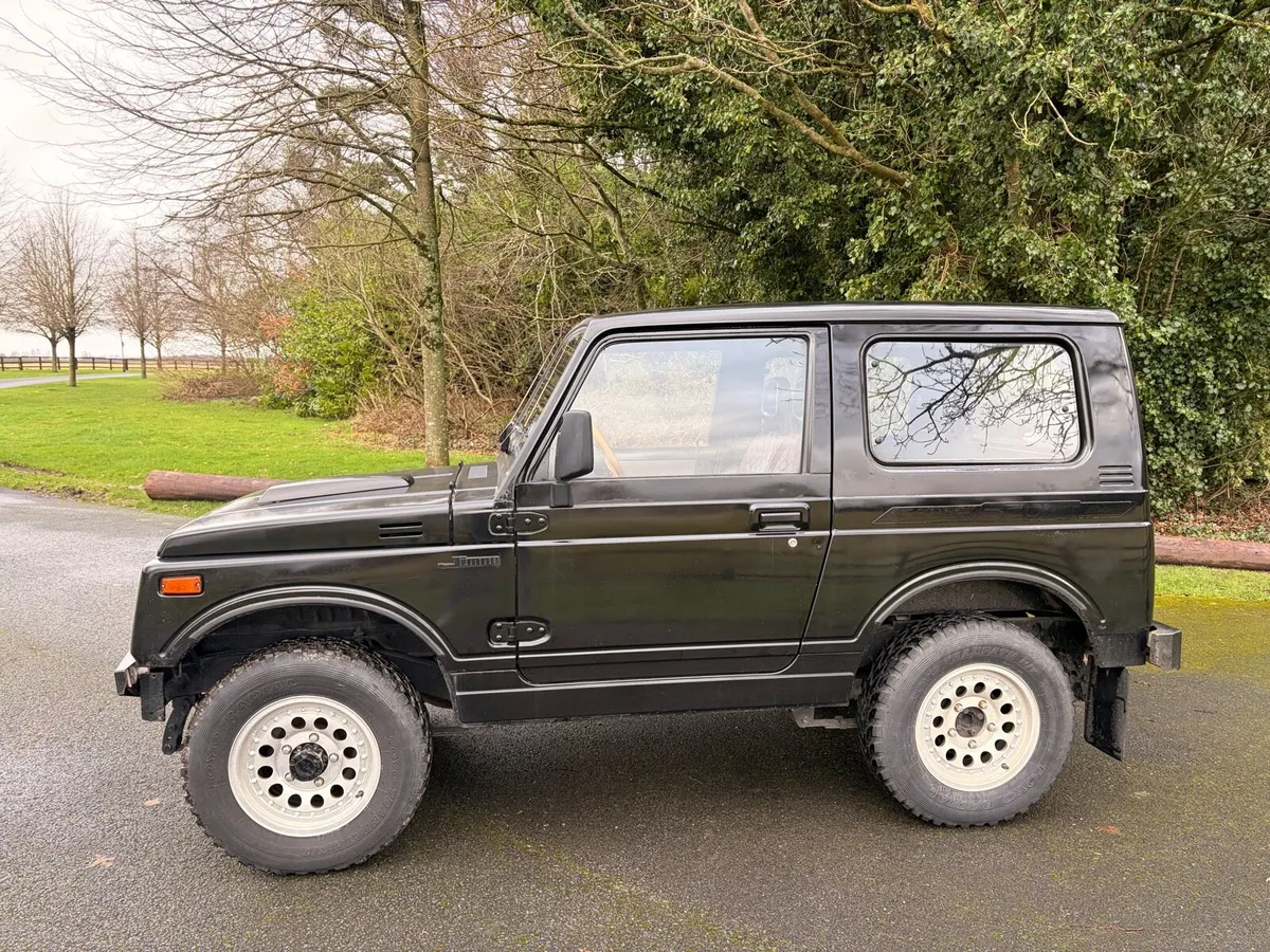 Suzuki Jimny * Very Unique - Image 2