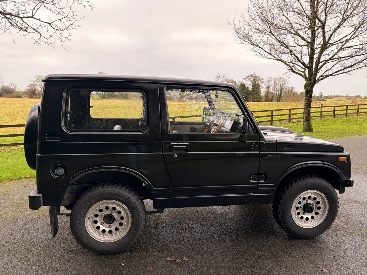 Suzuki Jimny * Very Unique - Image 3