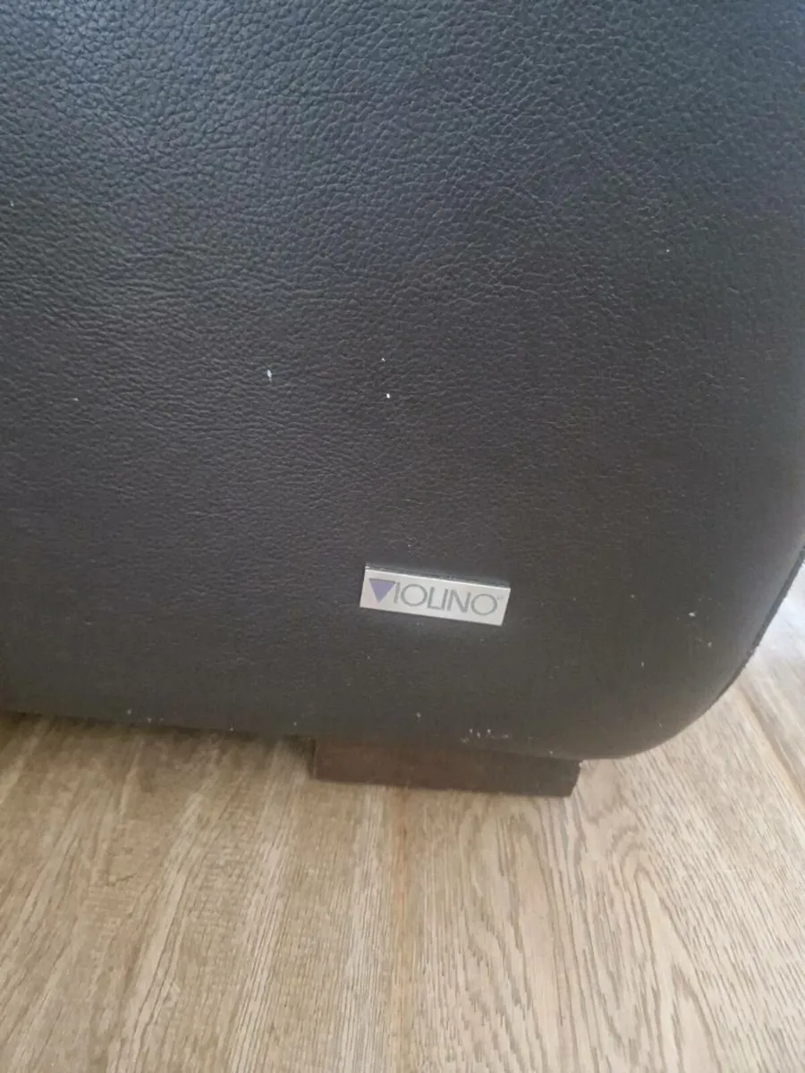 3+2 seater couch - Image 3