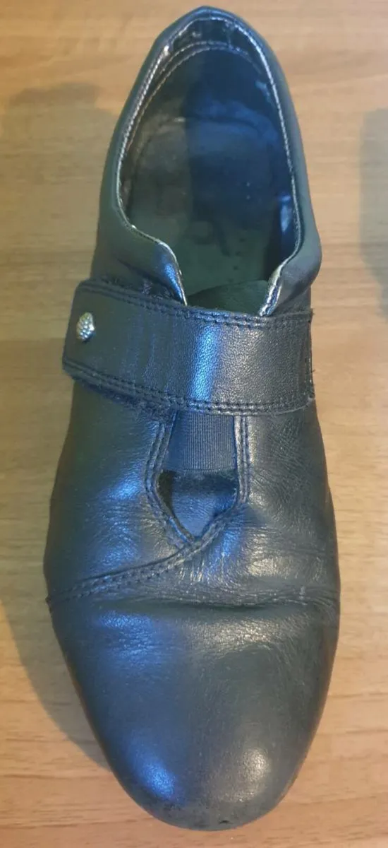 Leather Shoes - Image 1