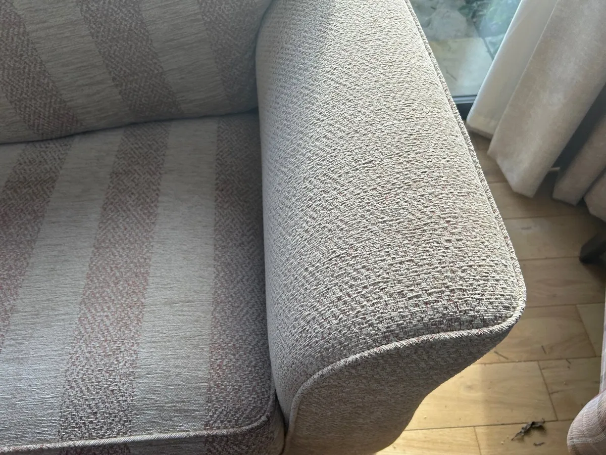 Couch and armchairs - Image 4