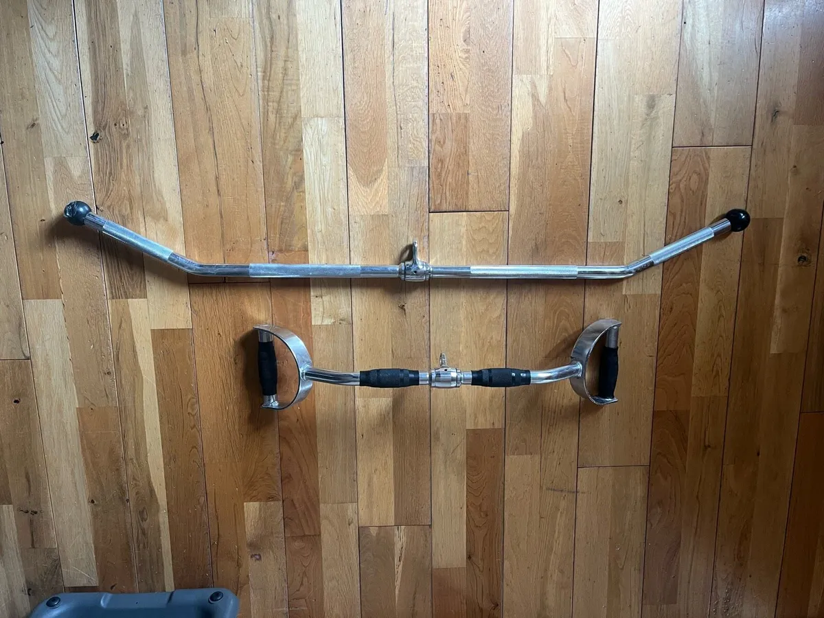 Cable machine attachment