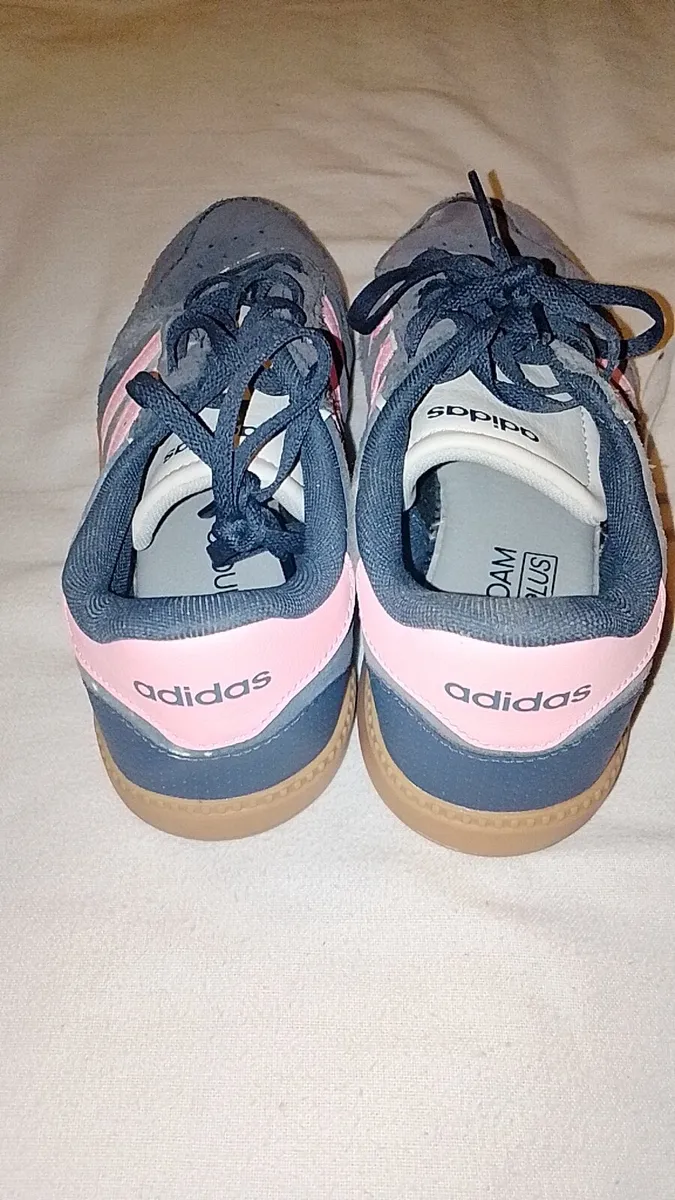 Addias trainers - Image 3