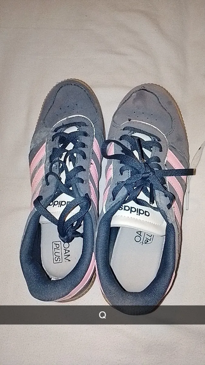 Addias trainers - Image 2