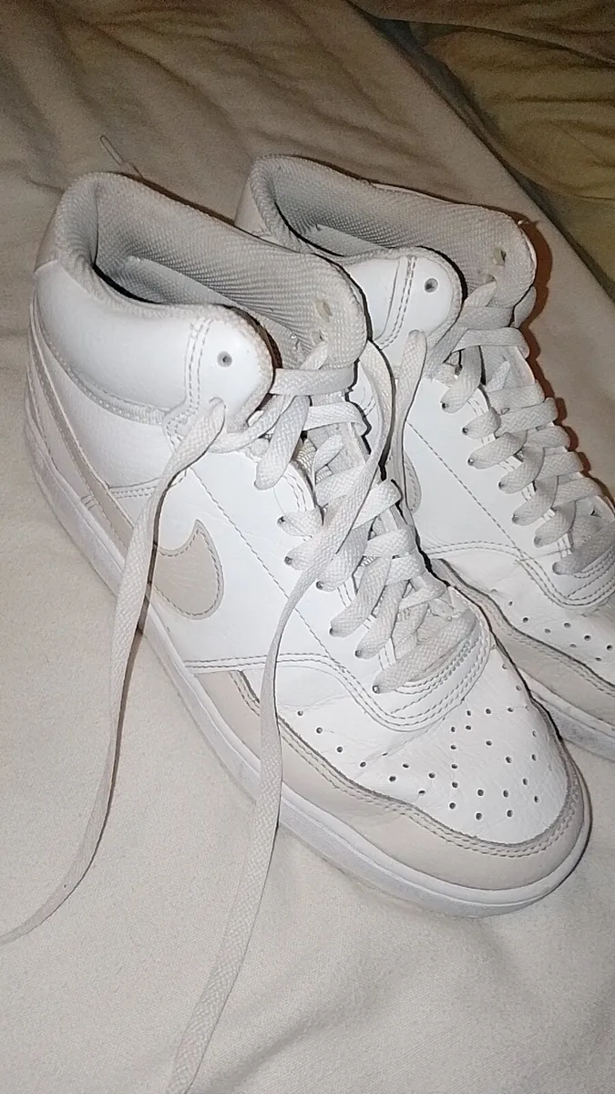 Adidas trainers - Image 1