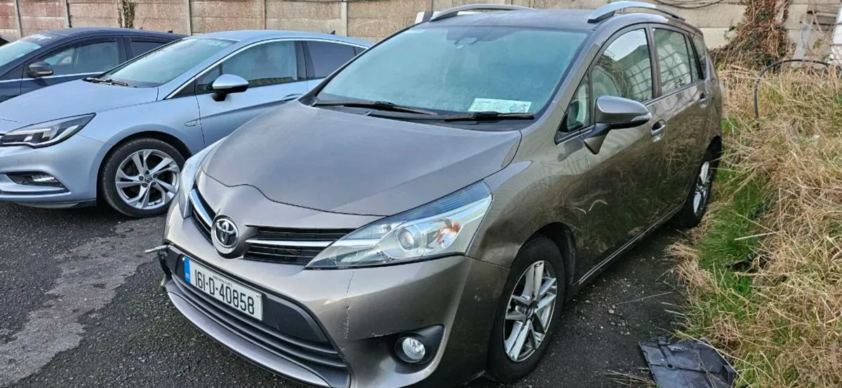 TOYOTA VERSO 7 SEATER 2016 - Image 3