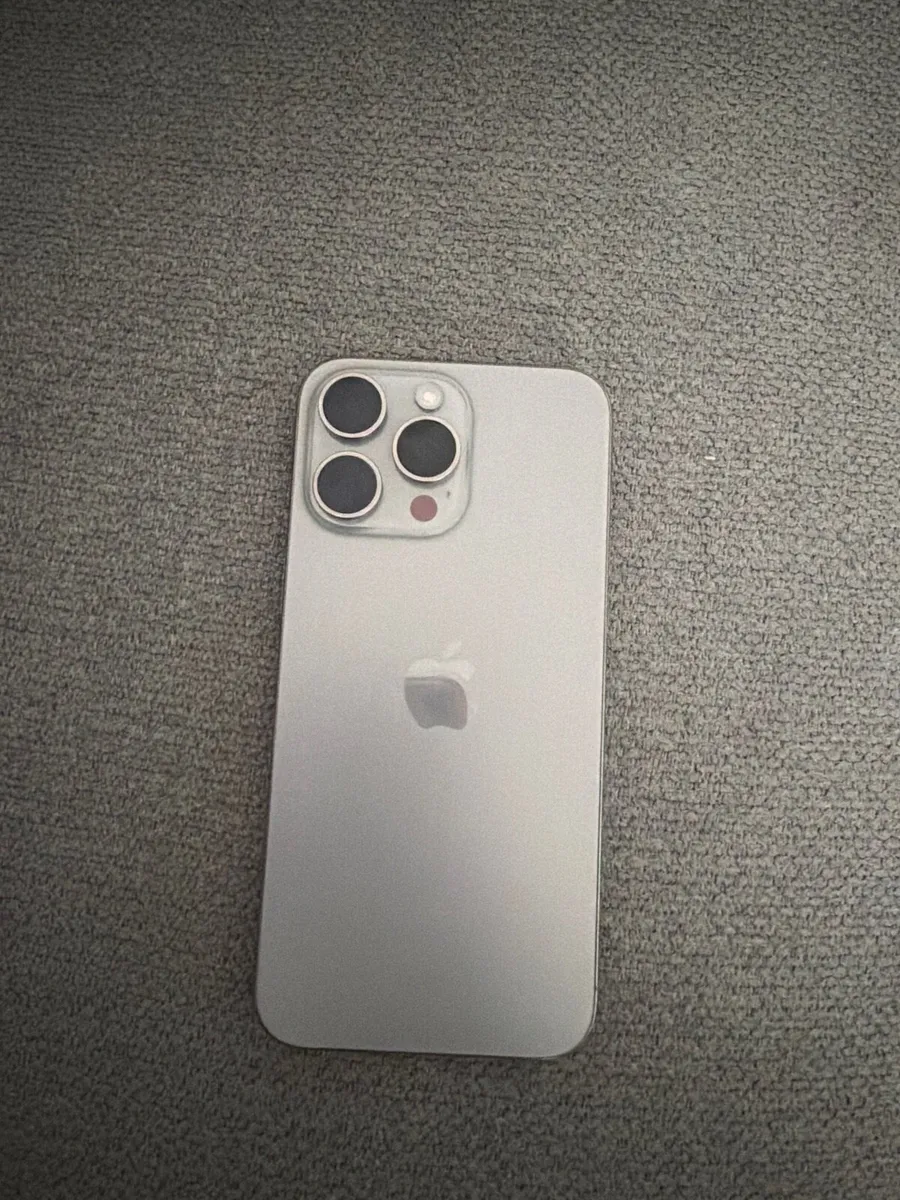 iPhone 15 pro max - Image 1