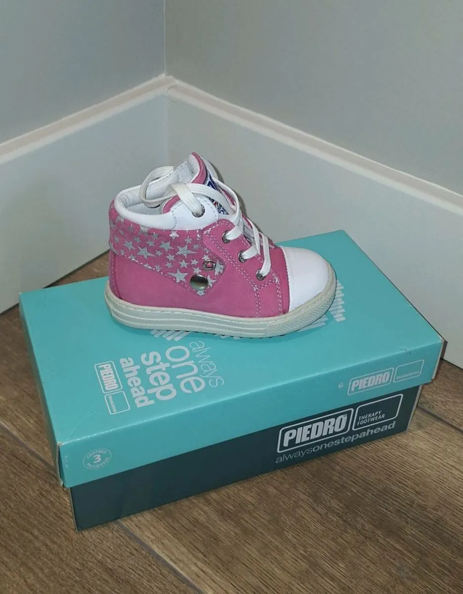 Piedro Rehabilitation Boots Size 22 - Image 1