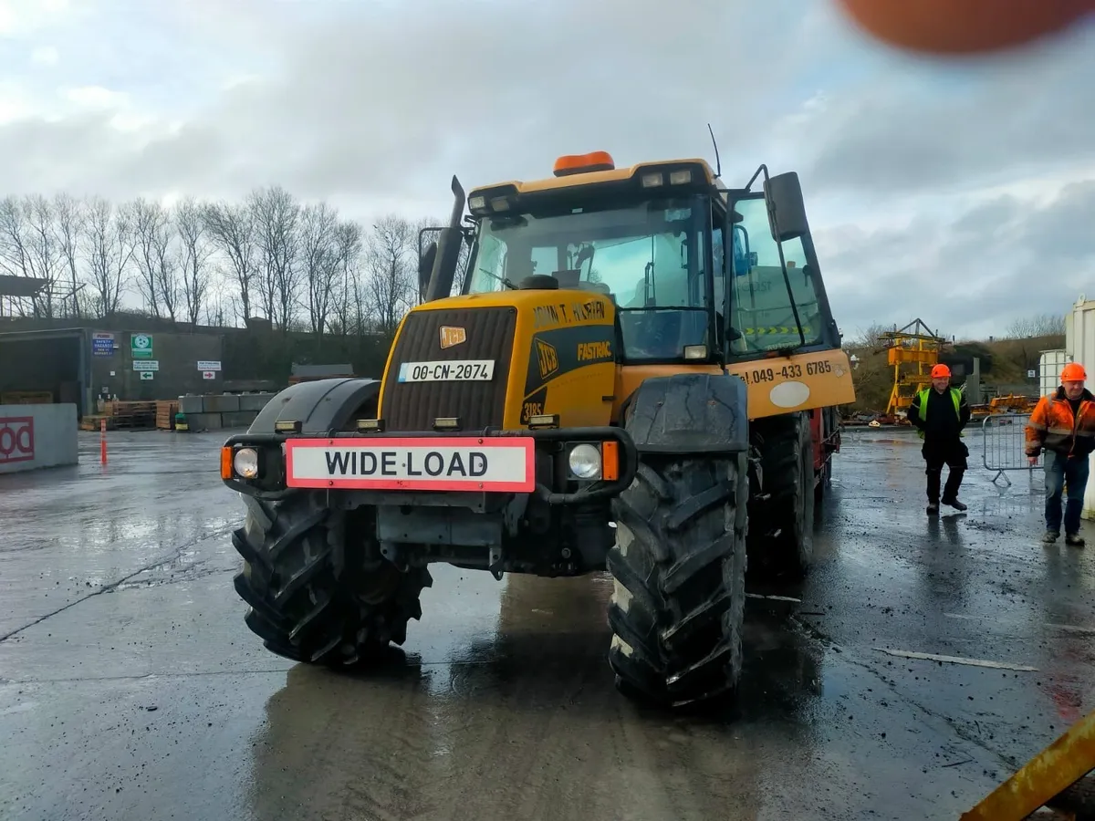 JCB FASTRAC 3185 - Image 1