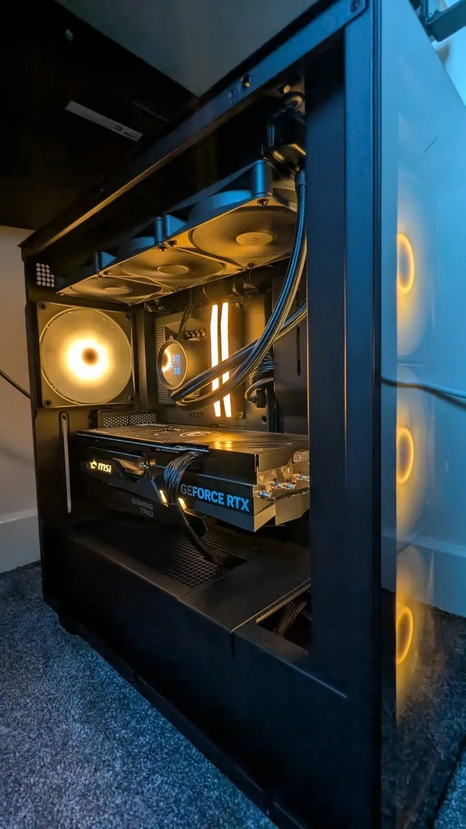 NZXT Gaming PC ( i7 14700K + MSI RTX 4080 SUPER) - Image 1