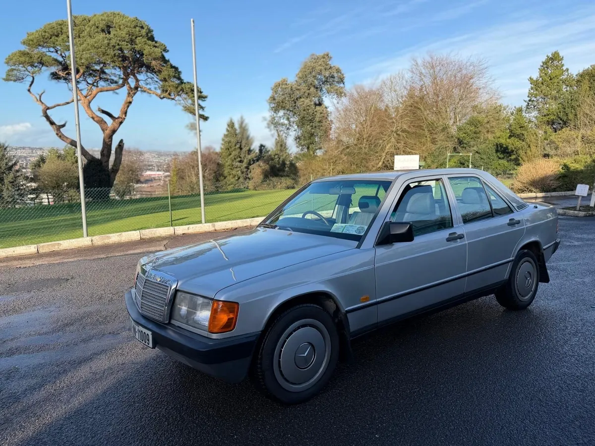 Mercedes 190E - Image 2