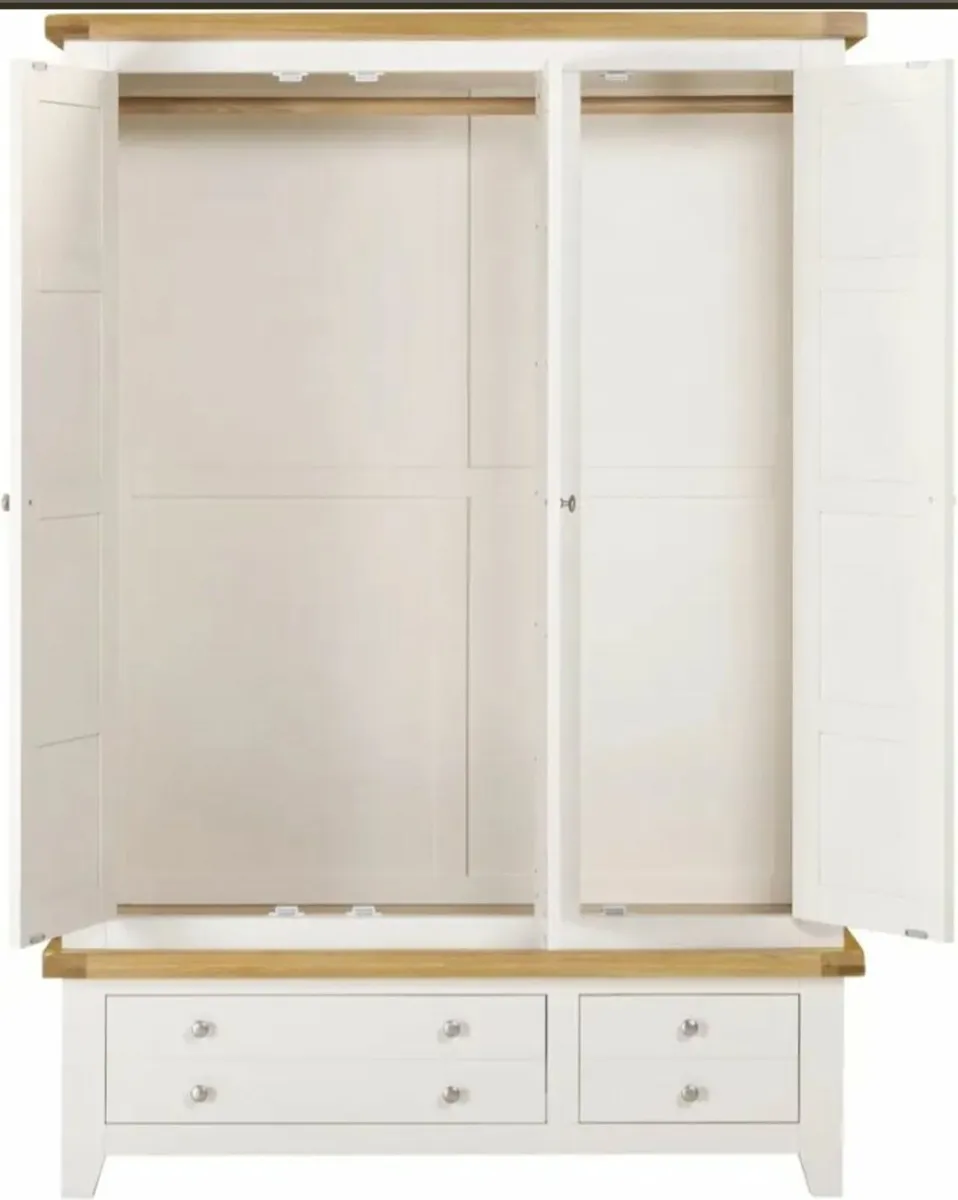 Windsor 3 Door 2 Drawer Wardrobe Ivory Oak - Image 2