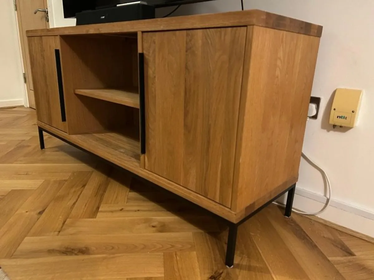 Oak TV unit - Image 4