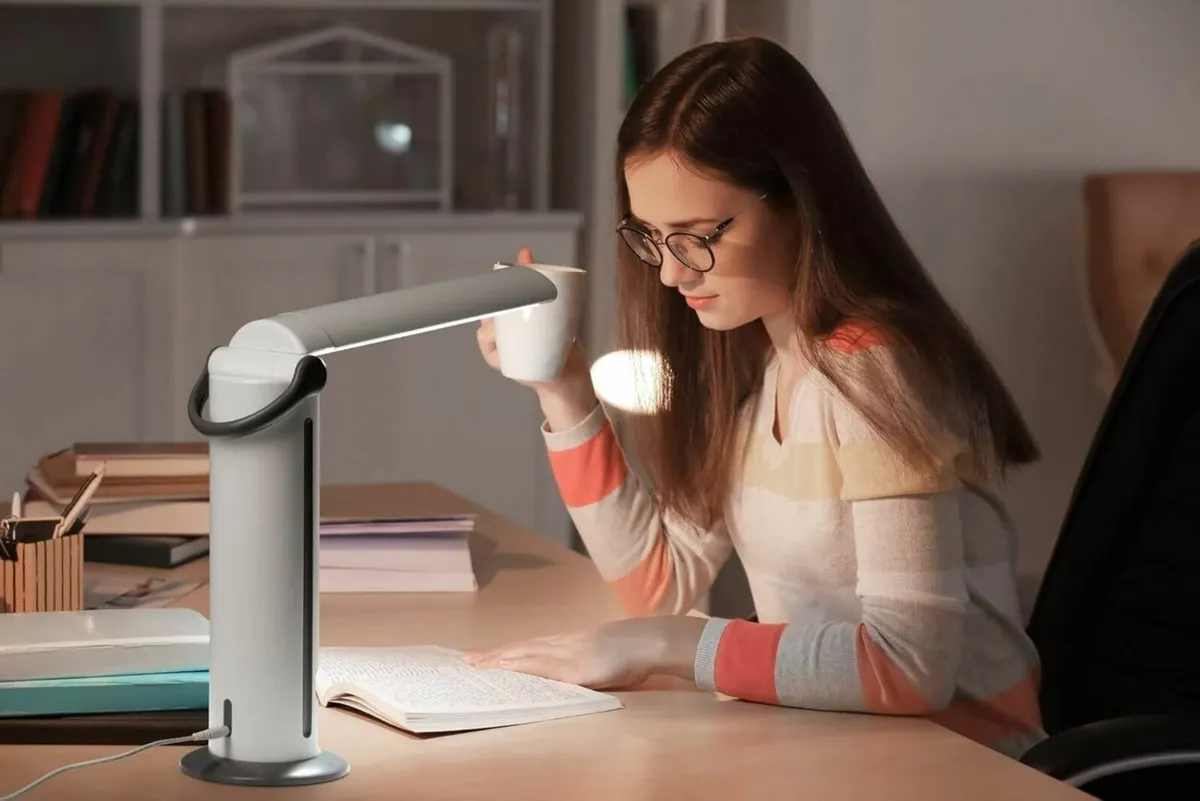 D35070 Twist 2 Portable LED Lamp White - Image 2