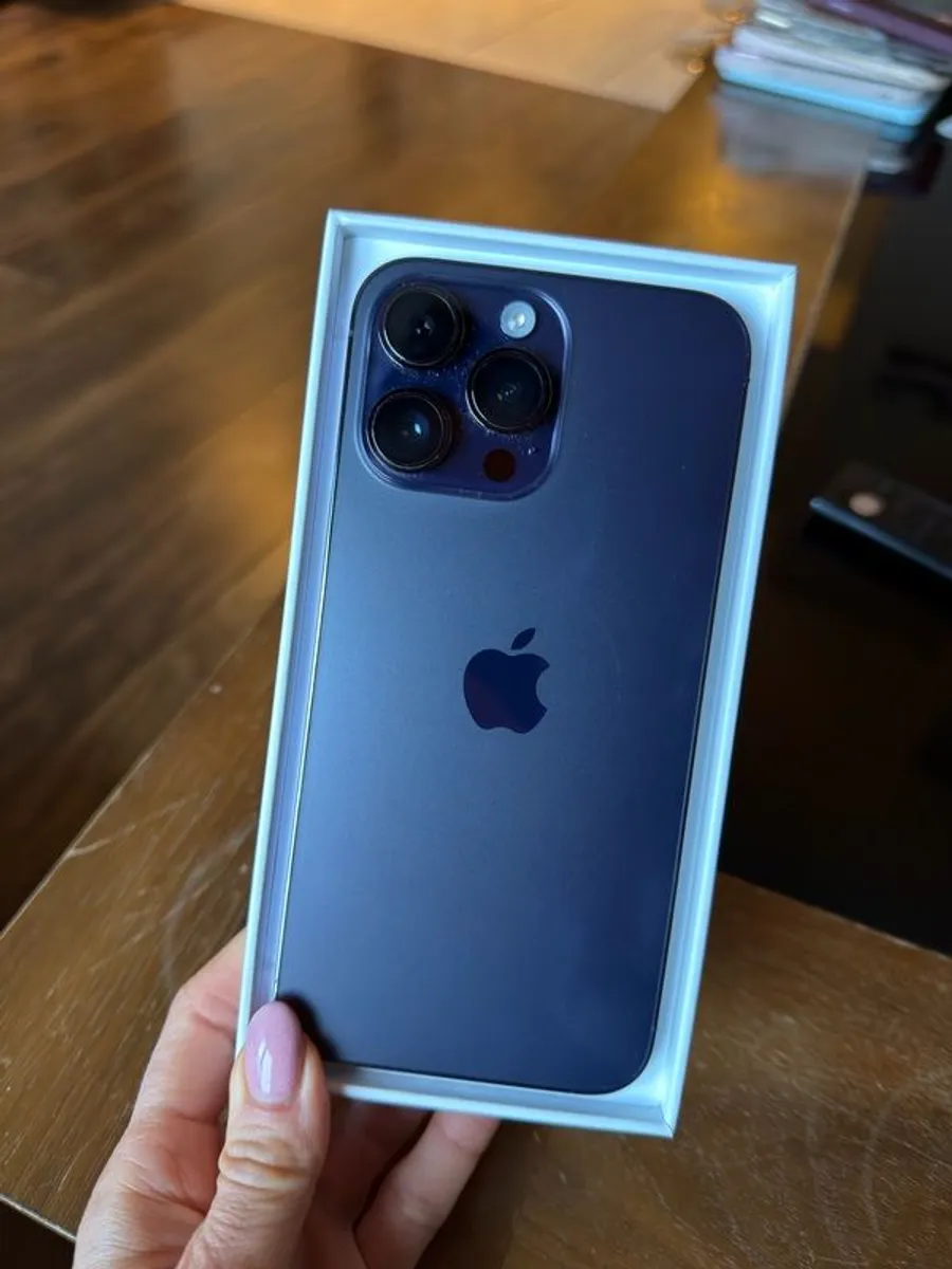 Iphone 14 pro max, 256GB deep purple - Image 4