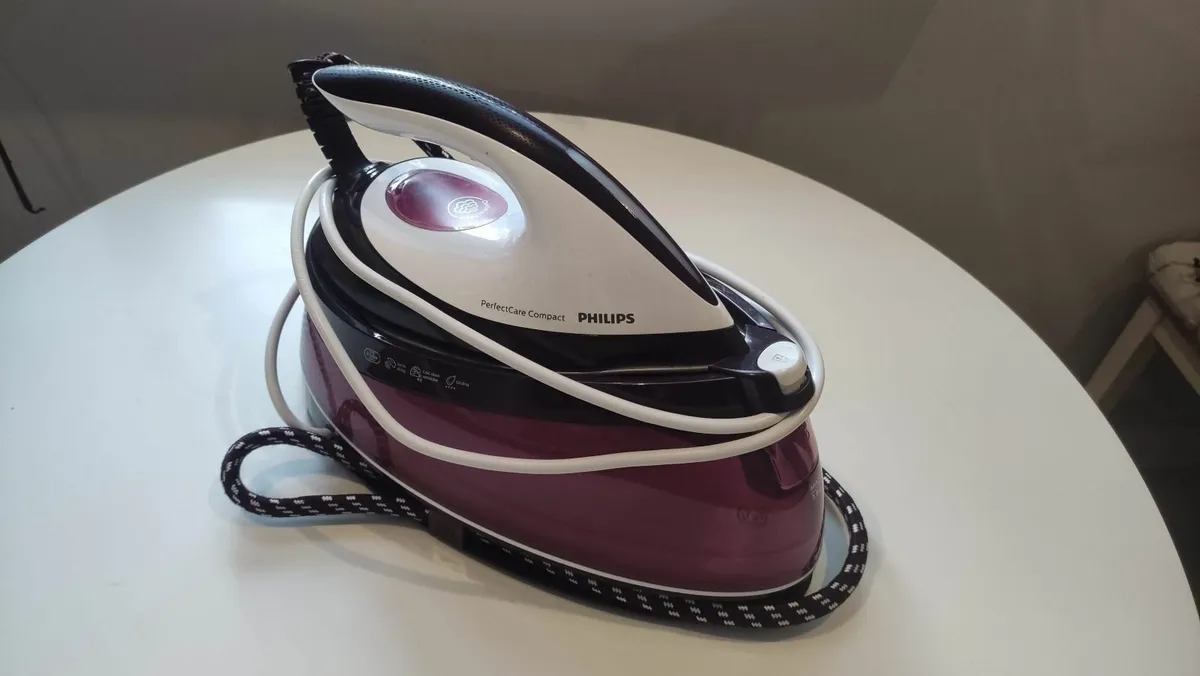 Steam Generator Iron Philips CompactCare - Image 1